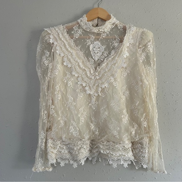 Vintage Michael Marcella Elegant Lace Cream Top High Neck Formal Small - Picture 1 of 6